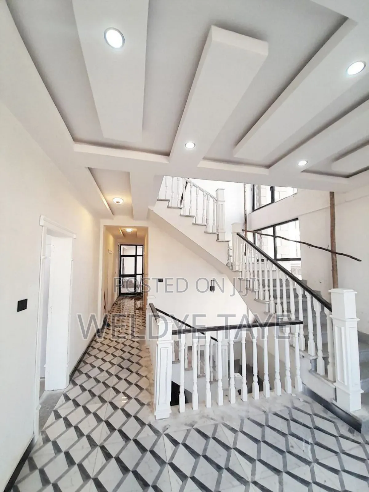 Furnished 6bdrm House in Bole for sale