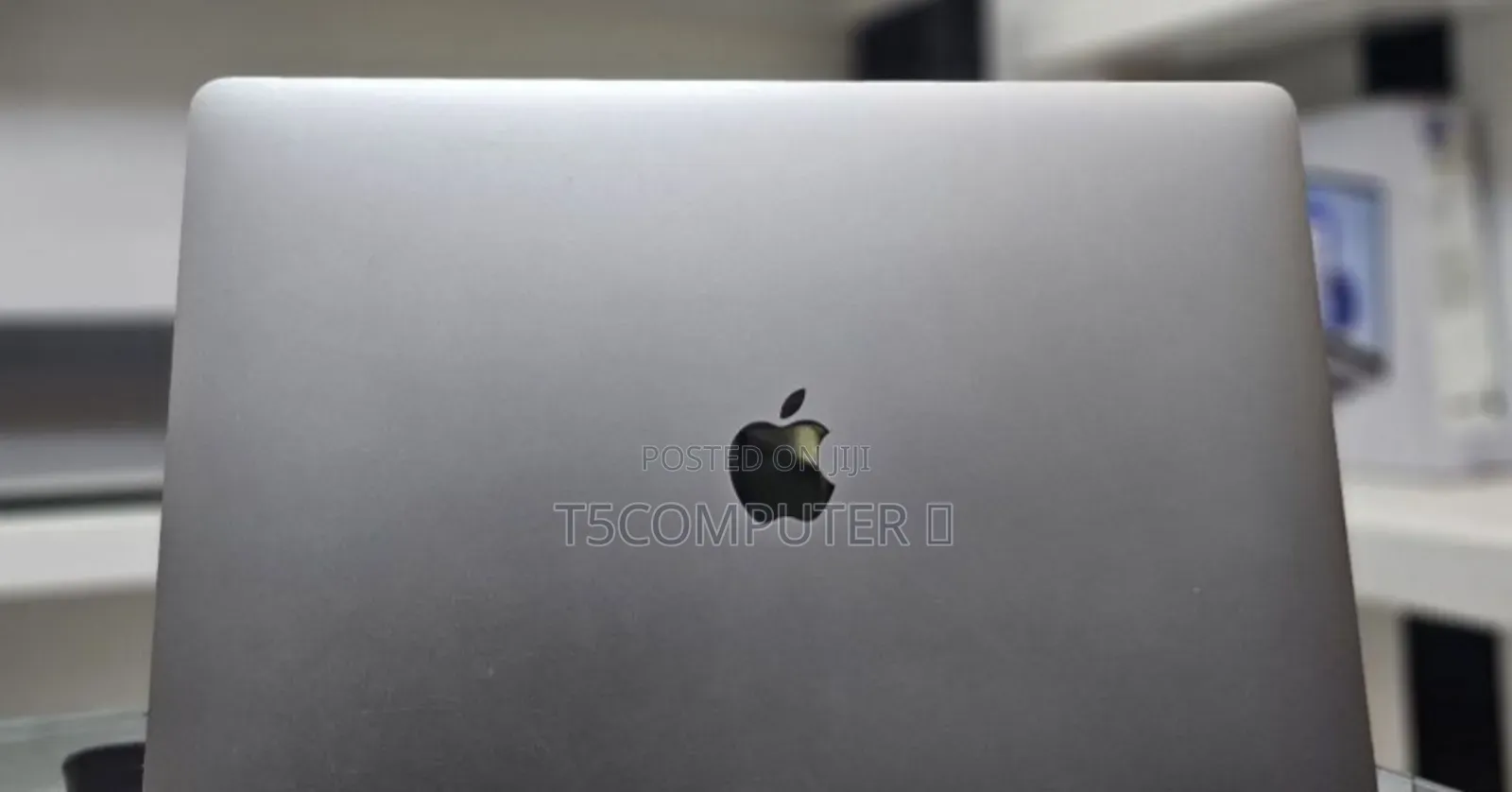New Laptop Apple MacBook Pro 2019 32GB Intel Core I9 SSD 512GB