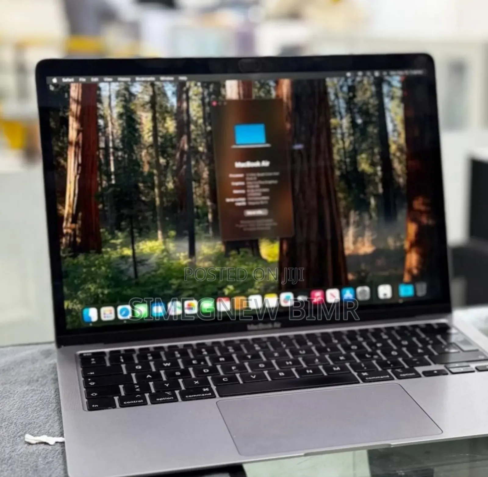 New Laptop Apple MacBook Air 2020 8GB Intel Core 3 SSD 256GB