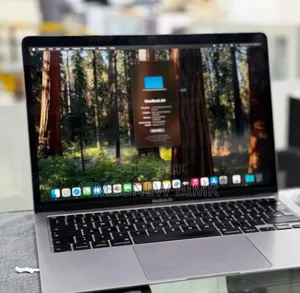 New Laptop Apple MacBook Air 2020 8GB Intel Core 3 SSD 256GB