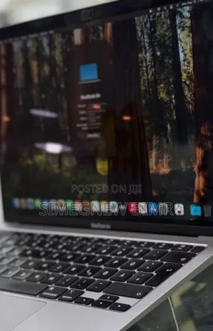 New Laptop Apple MacBook Air 2020 8GB Intel Core 3 SSD 256GB