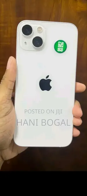 Photo - New Apple iPhone 13 128 GB