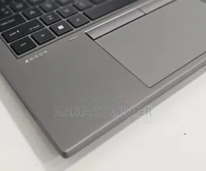 New Laptop HP ZBook Firefly 14 G7 16GB Intel Core I7 SSD 1T