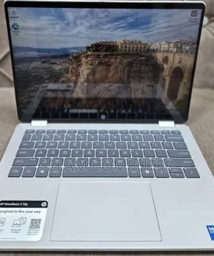 New Laptop HP OmniBook 5 16" 16GB Intel Core I7 SSD 512GB