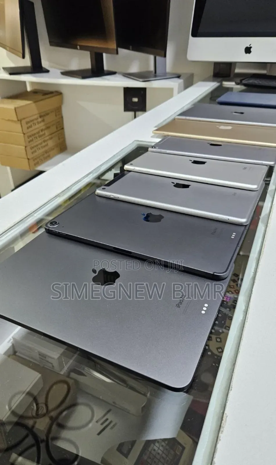 New Apple iPad Air (2022) 64 GB Black