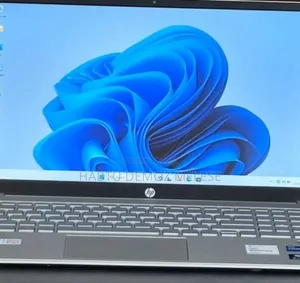 Photo - New Laptop Dell Latitude 5450 16GB Intel Core I5 SSD 512GB