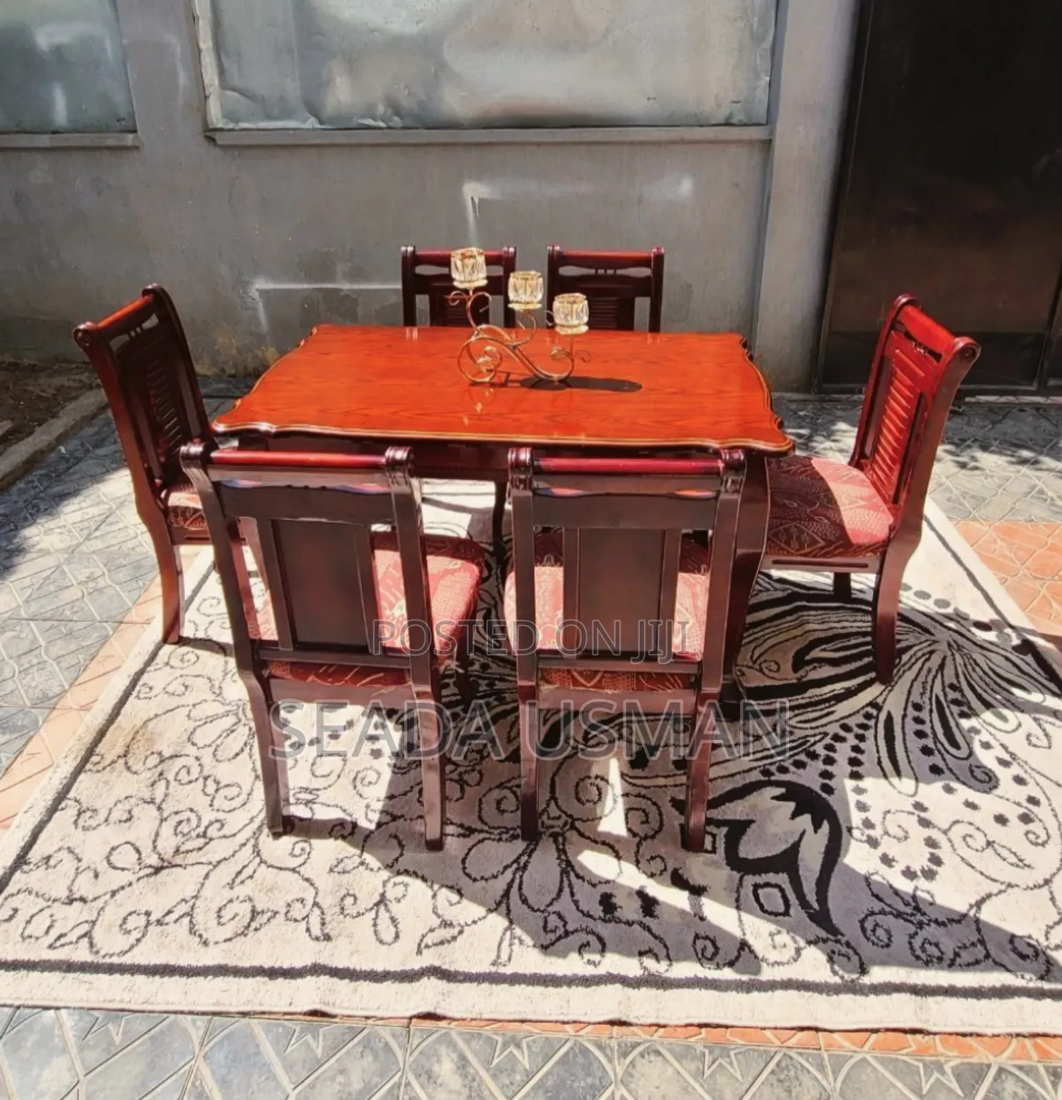 የምግብ ጠረጴዛ ባለ 6 ወንበር