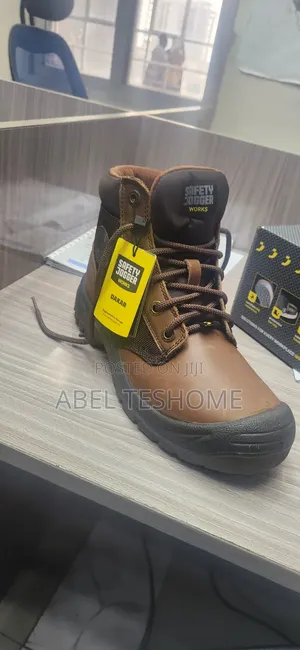 Photo - Safety Shoes