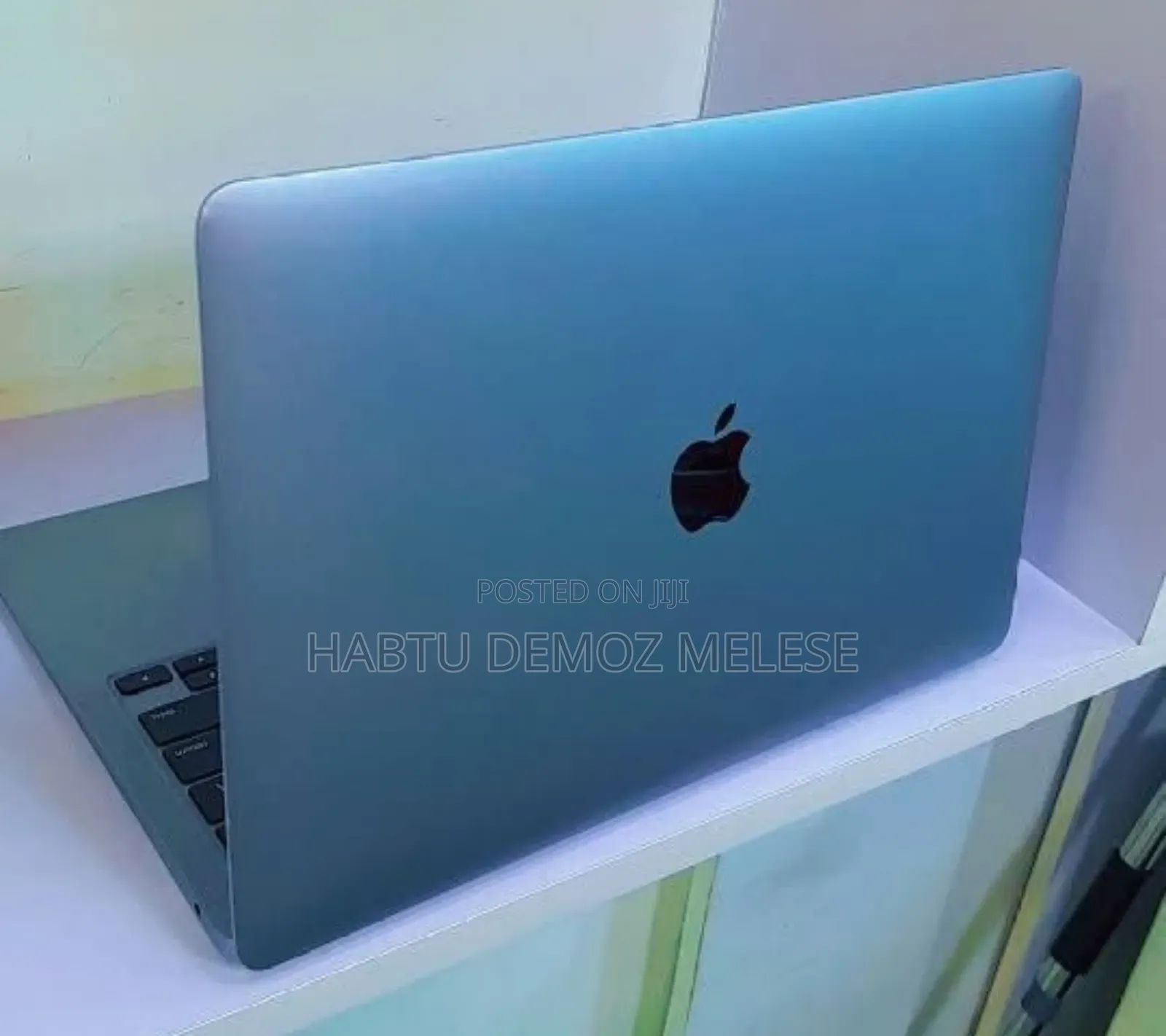 New Laptop Apple MacBook Air 2020 M1 8GB Intel Core I5 SSD 256GB