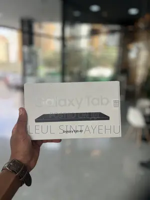 Photo - New Samsung Galaxy Tab A9 64 GB Black