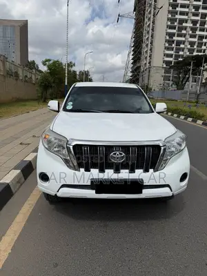 Photo - Toyota Land Cruiser Prado 3.0 D-4D (172 Hp) 2016 White