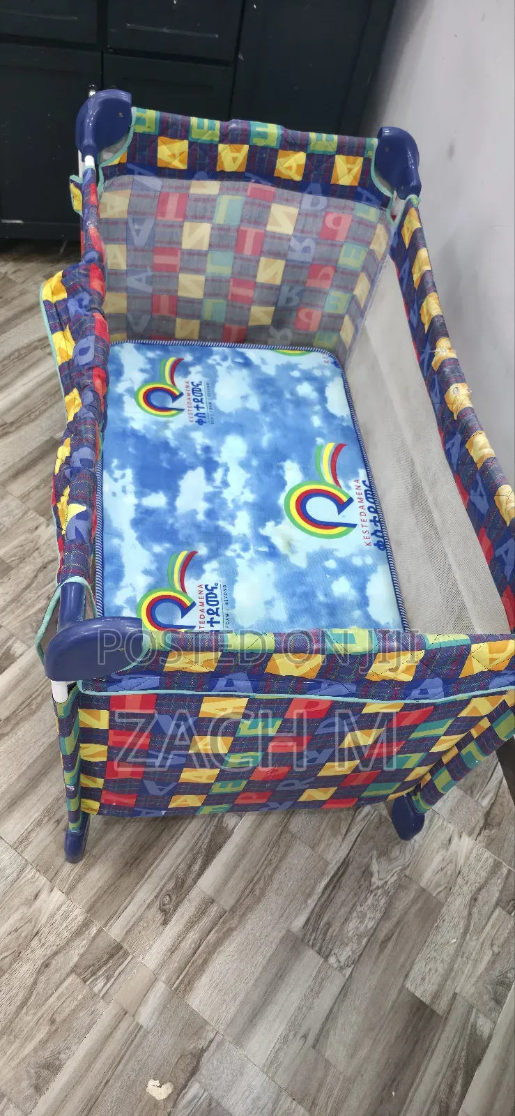  (Used)ተጣጣፊ የ ልጆች አልጋ (Foldable Kids Bed)