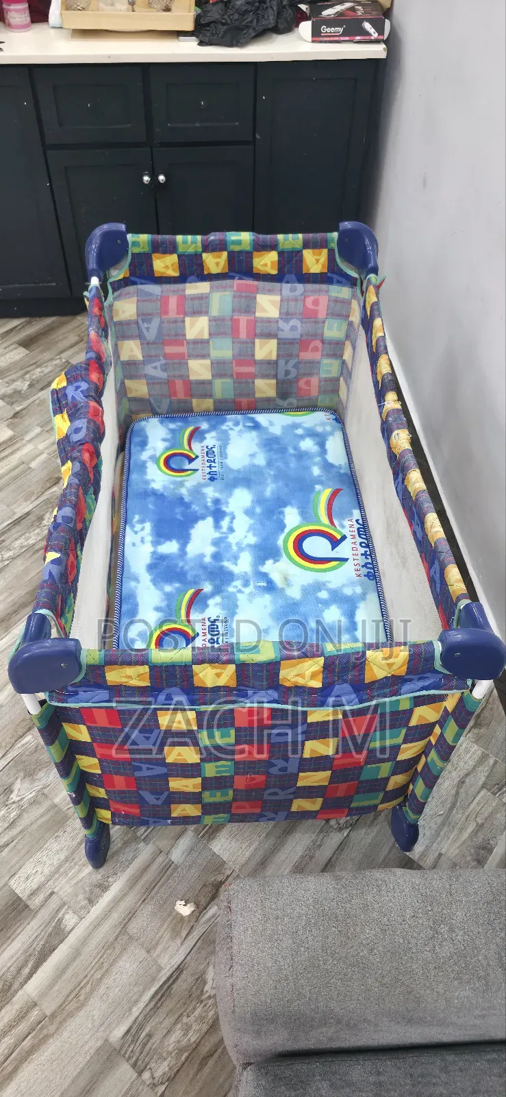  (Used)ተጣጣፊ የ ልጆች አልጋ (Foldable Kids Bed)