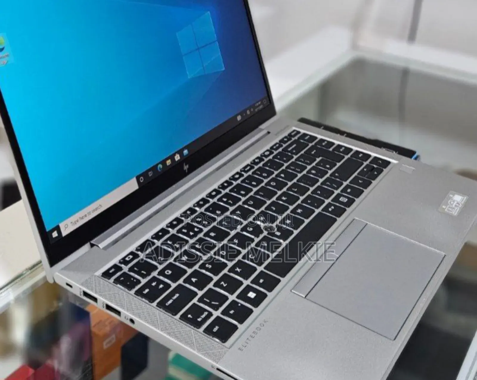 New Laptop HP EliteBook 840 G8 16GB Intel Core i7 SSD 256GB