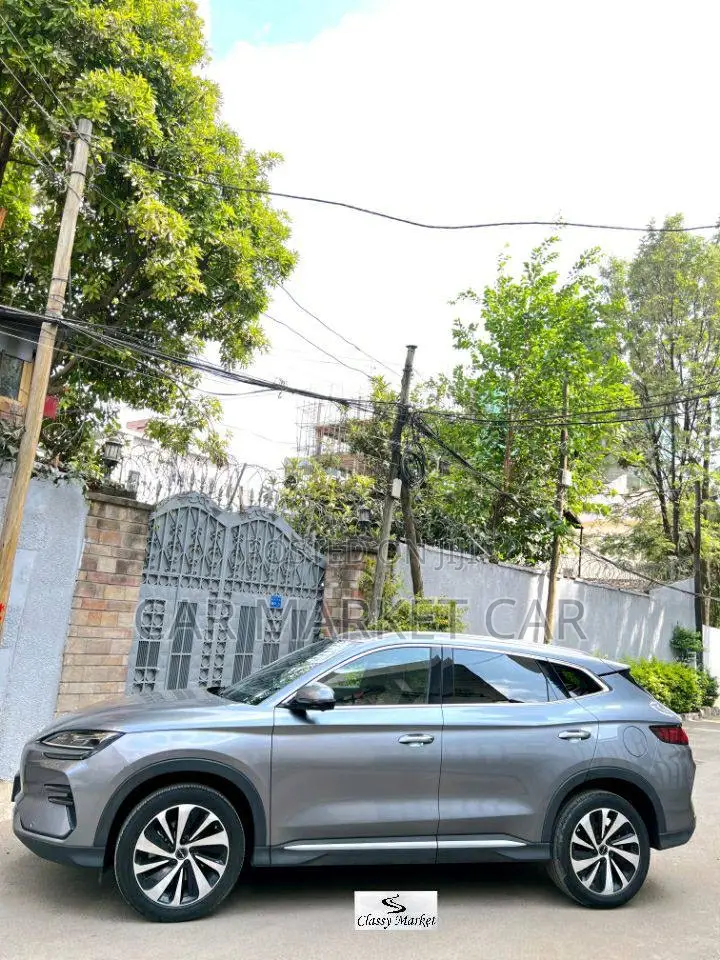BYD Song Plus EV FWD 2024 Gray