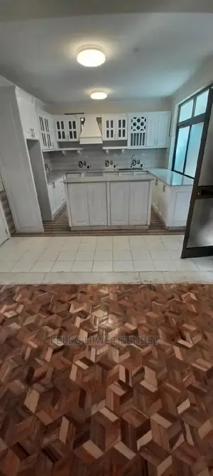 5bdrm House in አአ, Bole for Sale