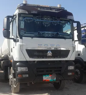 2025 ሲኖ Tx-371 Hp ቦቴ ከነተሳቢው a-34