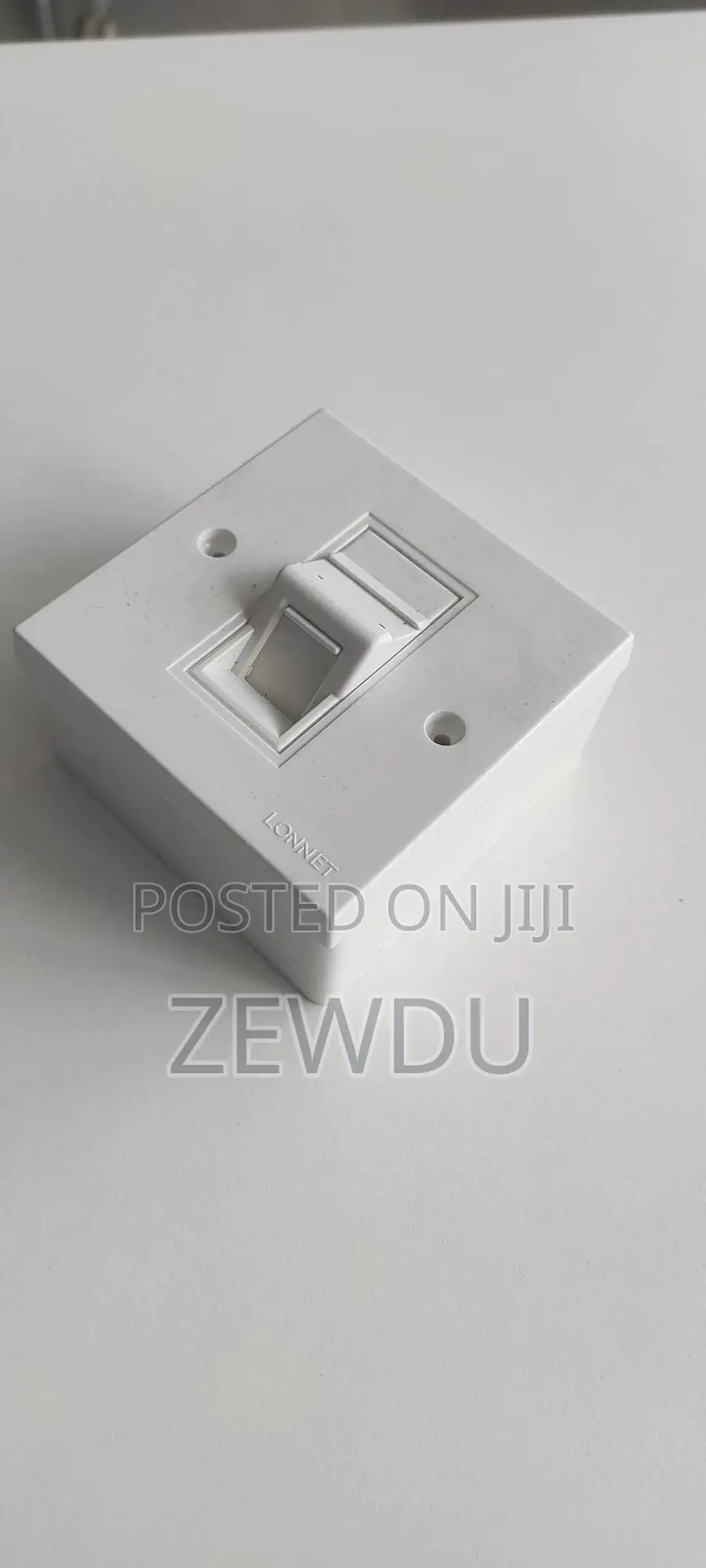 Wall Mounted Rj11 Single Outlet Kit/የስልክ ሶኬት ለቤትዎ ወይም ለቢሮዎ