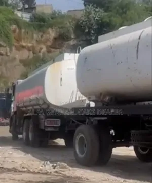 2016 ሞዴል ባላቶኒ ቦቴ ከነተሳቢው መስፍን በመስፍን