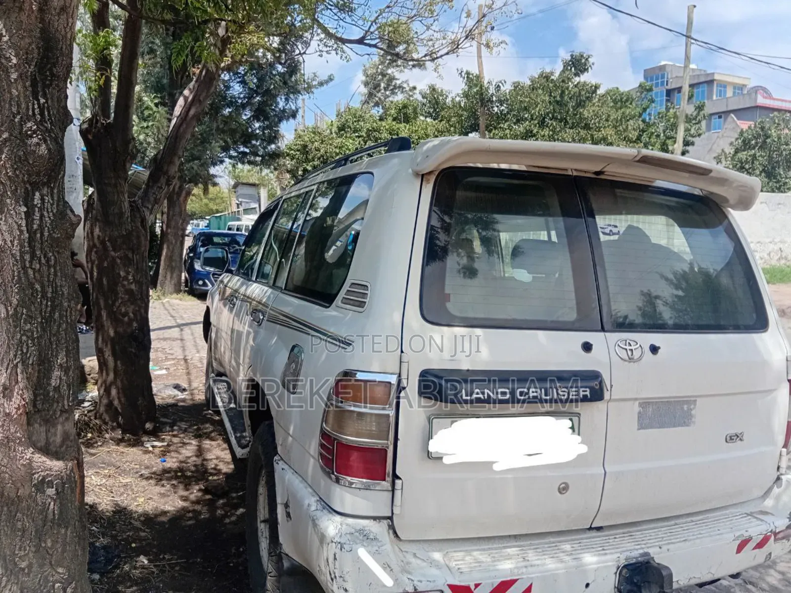 Toyota Land Cruiser 2004 White