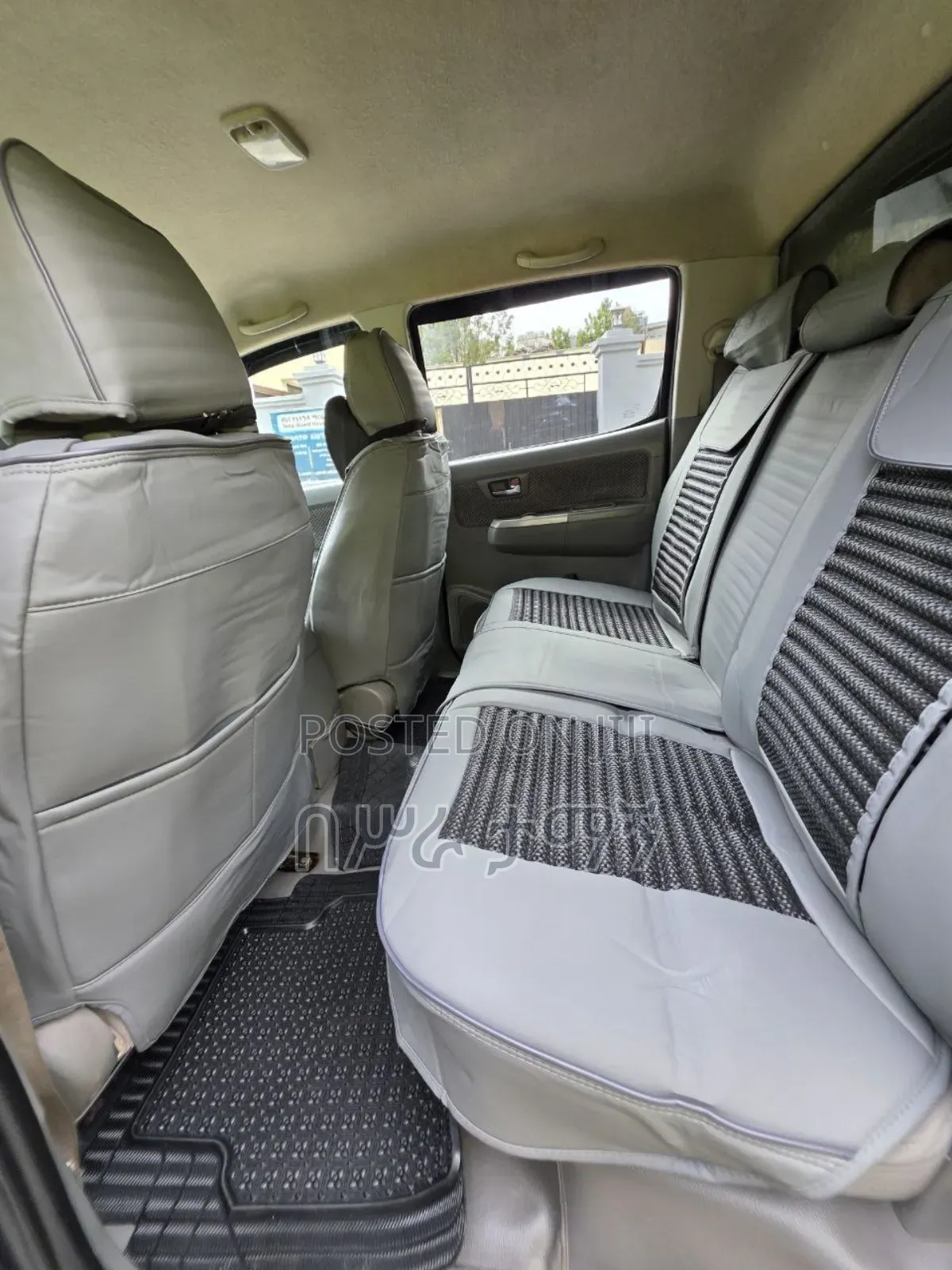 Toyota Hilux 2010 Blue