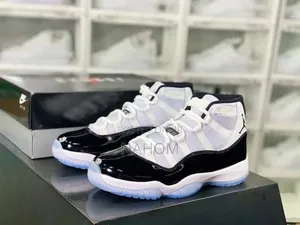 Photo - Nike Jordan 11