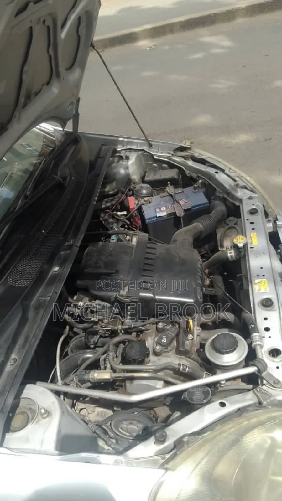 Toyota Vitz 2001 Silver