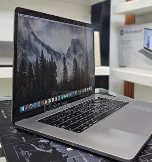 Photo - New Laptop Apple MacBook Pro 2019 16GB Intel Core I9 SSD 512GB