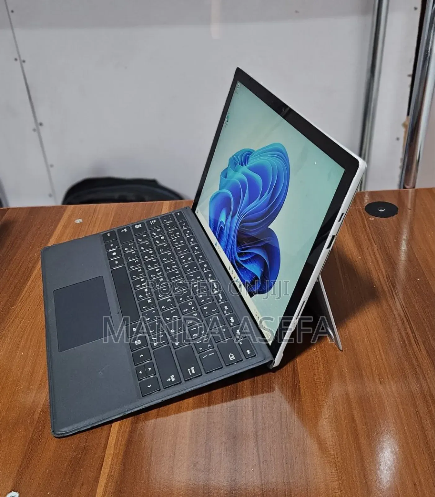 New Laptop Microsoft Surface Pro 7 8GB Intel Core I5 SSD 128GB