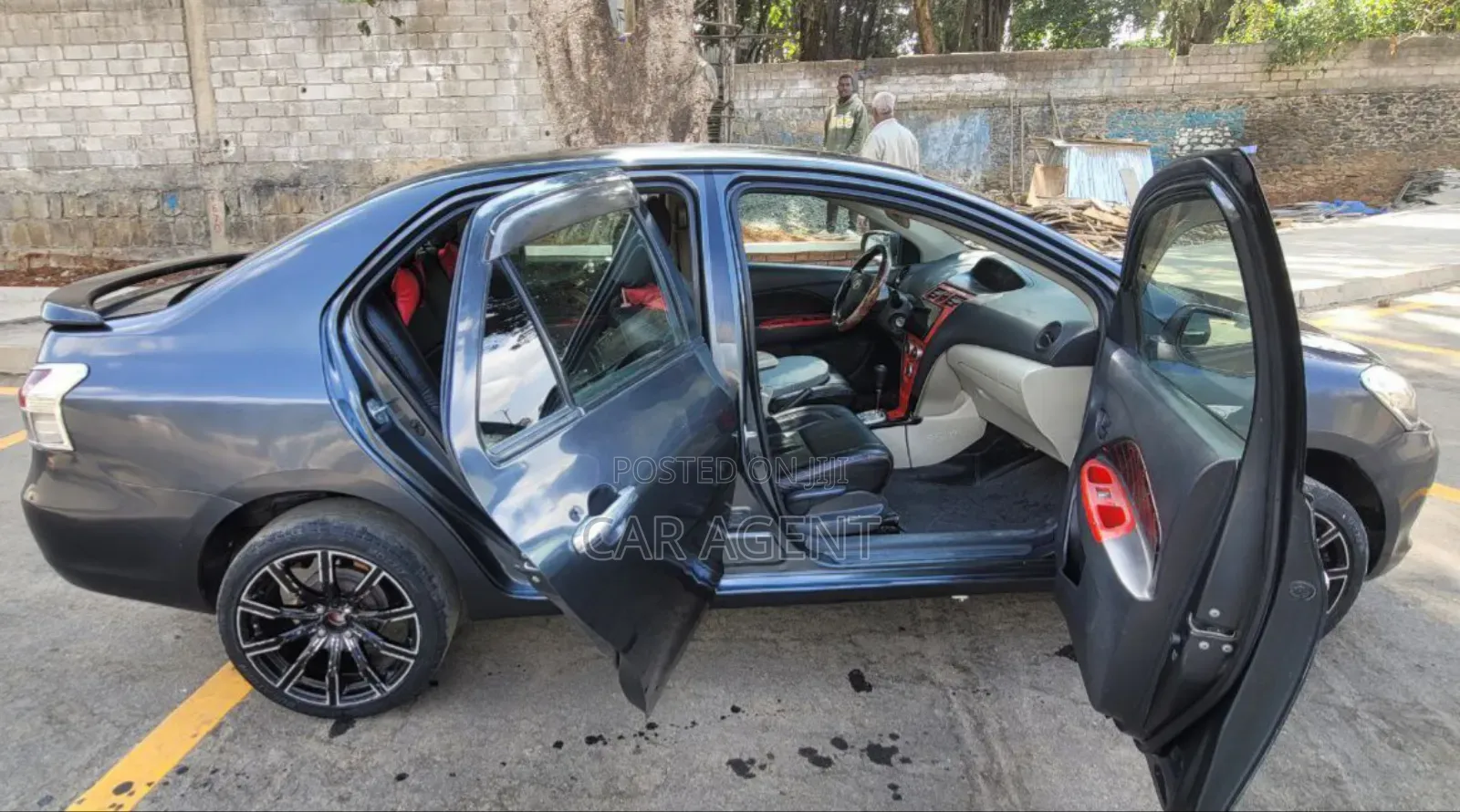 Toyota Yaris 2010 Gray