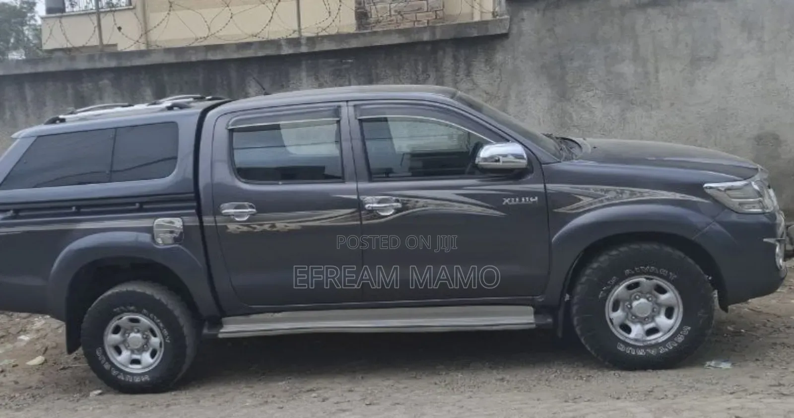 Toyota Hilux 2015 Gray