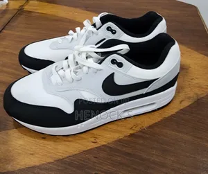 Nike Air Max 1 Panda