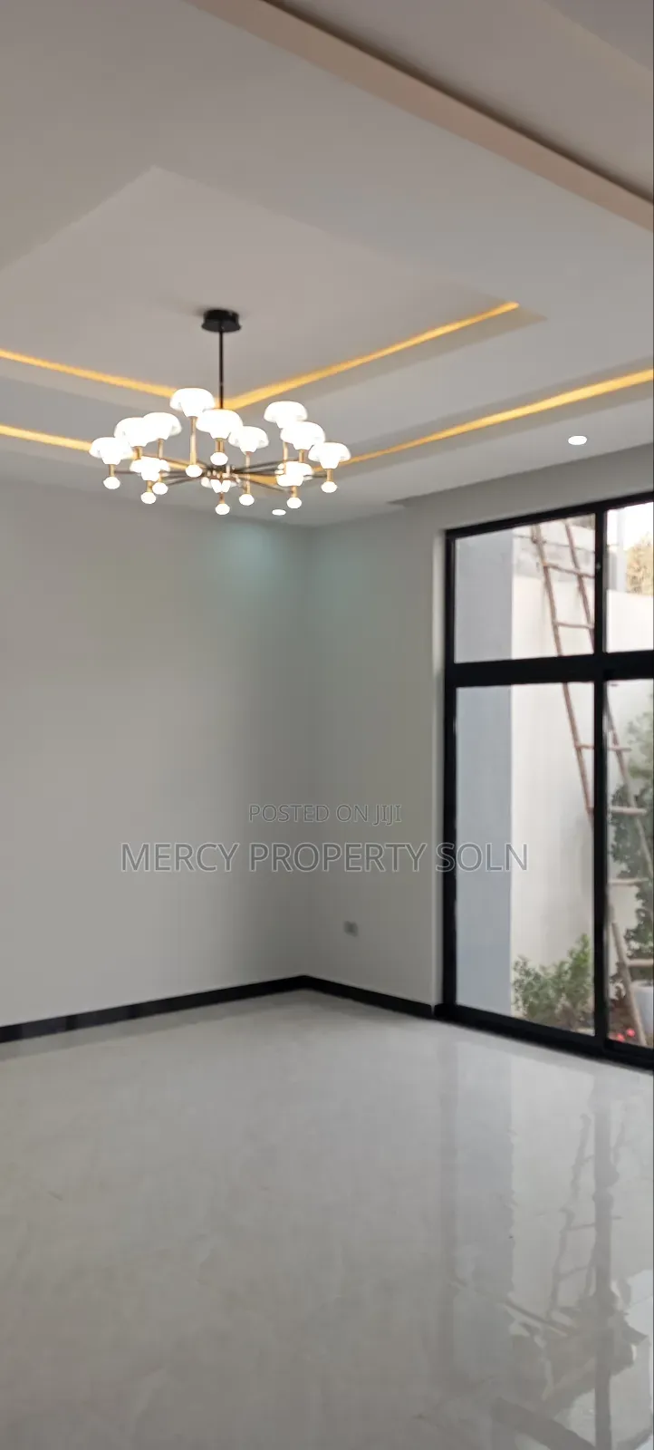 10bdrm House in Bole for sale