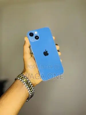 Photo - New Apple iPhone 13 256 GB Blue