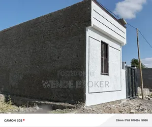 4bdrm House in ኦሮሚያ ዱከም ክ/ከተማ, Oromia-Finfinne for sale