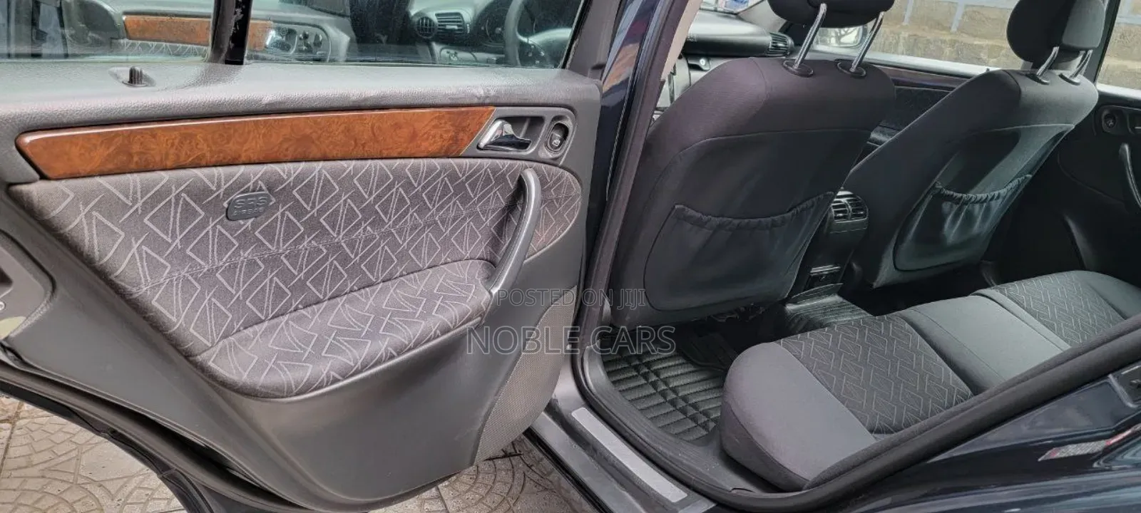 Mercedes-Benz C240 2.6 4MATIC AWD 2002 Black