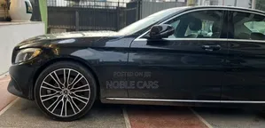 Mercedes-Benz C180 2018 Matt Black