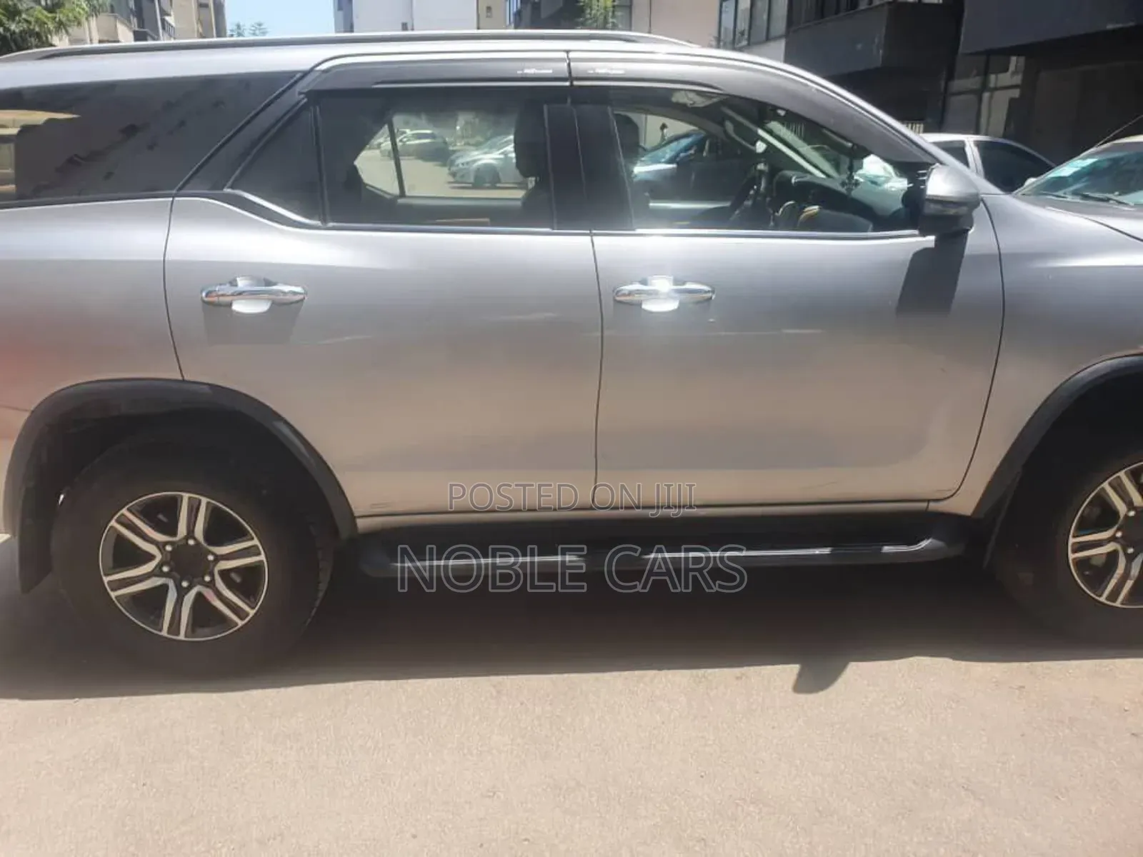 Toyota Fortuner 2020 Gold