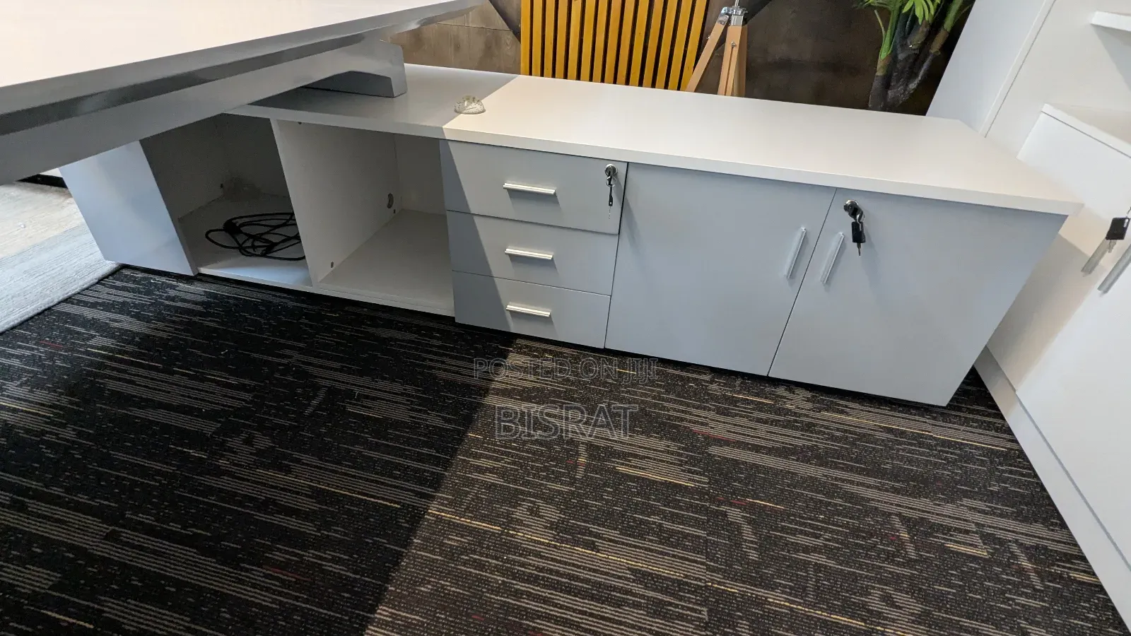 Premium General Manager Table and Chairs