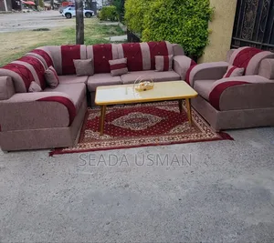 በመጠኑ ያገለገለ ሶፋ L-Shape Sofa