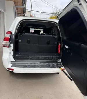 Toyota Land Cruiser Prado 2016 White