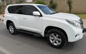Toyota Land Cruiser Prado 2016 White