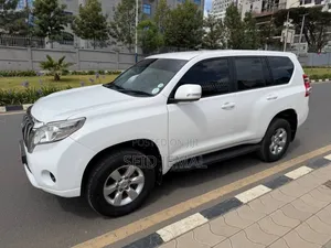 Toyota Land Cruiser Prado 2016 White