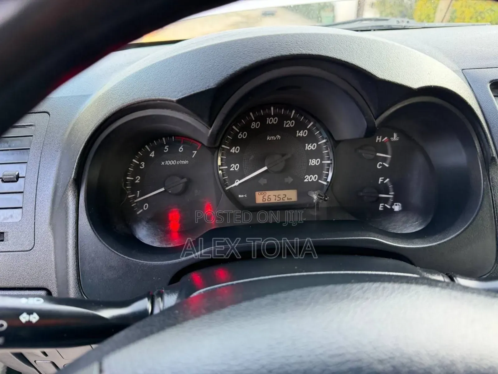 Toyota Hilux 2015 White