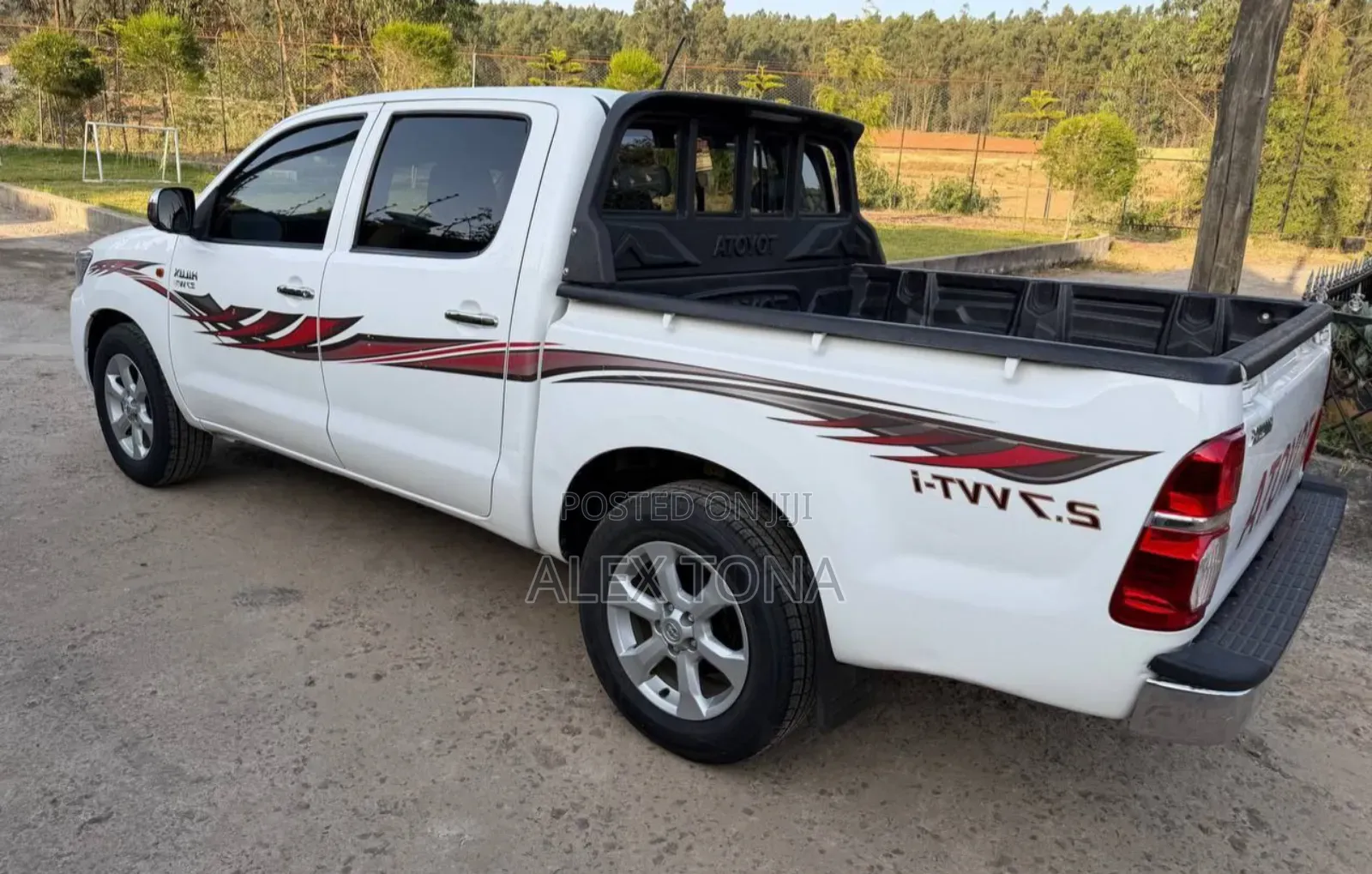Toyota Hilux 2015 White