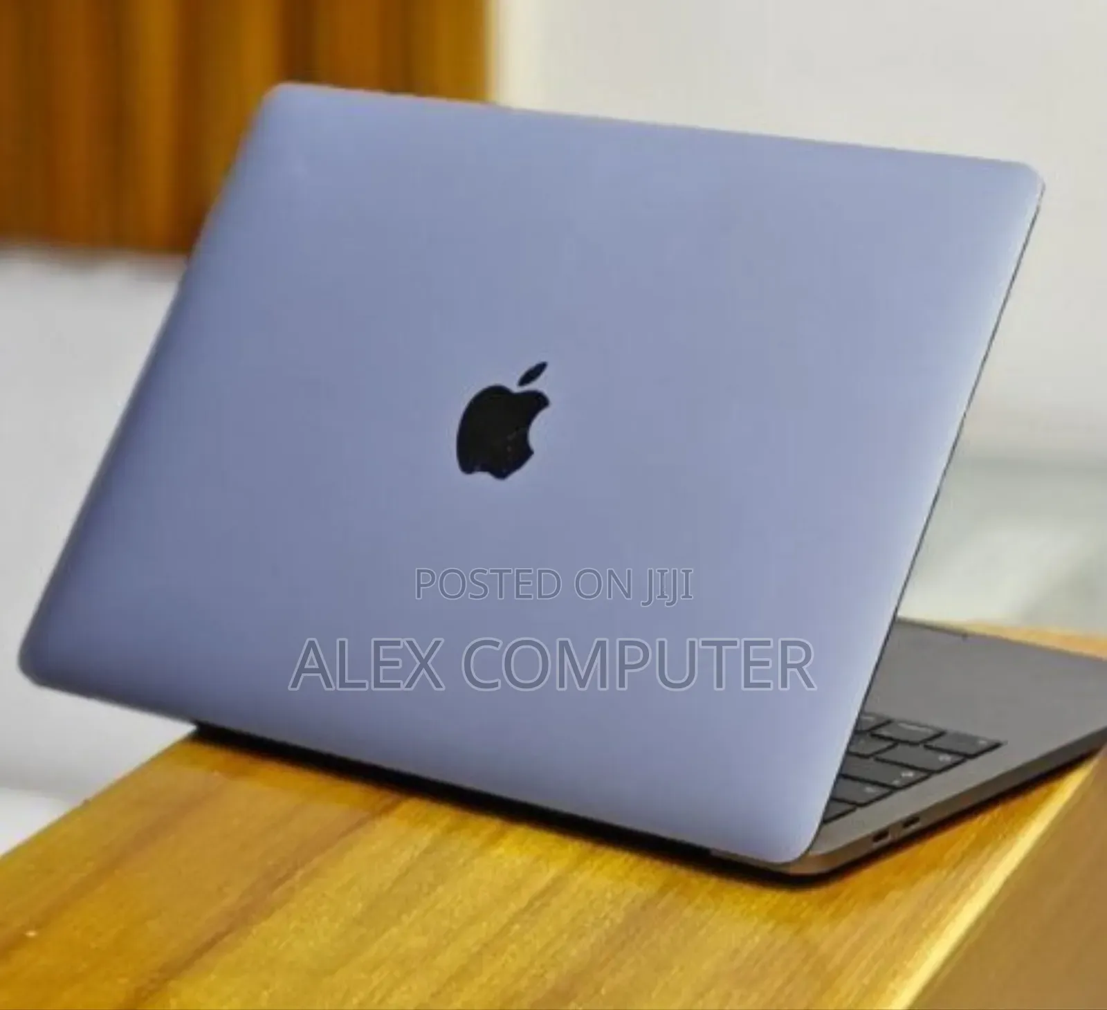 New Laptop Apple MacBook Pro 2019 16GB Intel Core I5 SSD 256GB