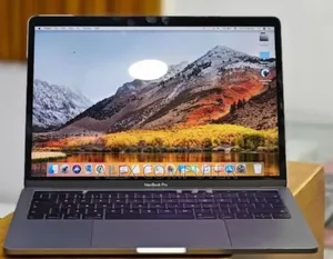New Laptop Apple MacBook Pro 2019 16GB Intel Core I5 SSD 256GB