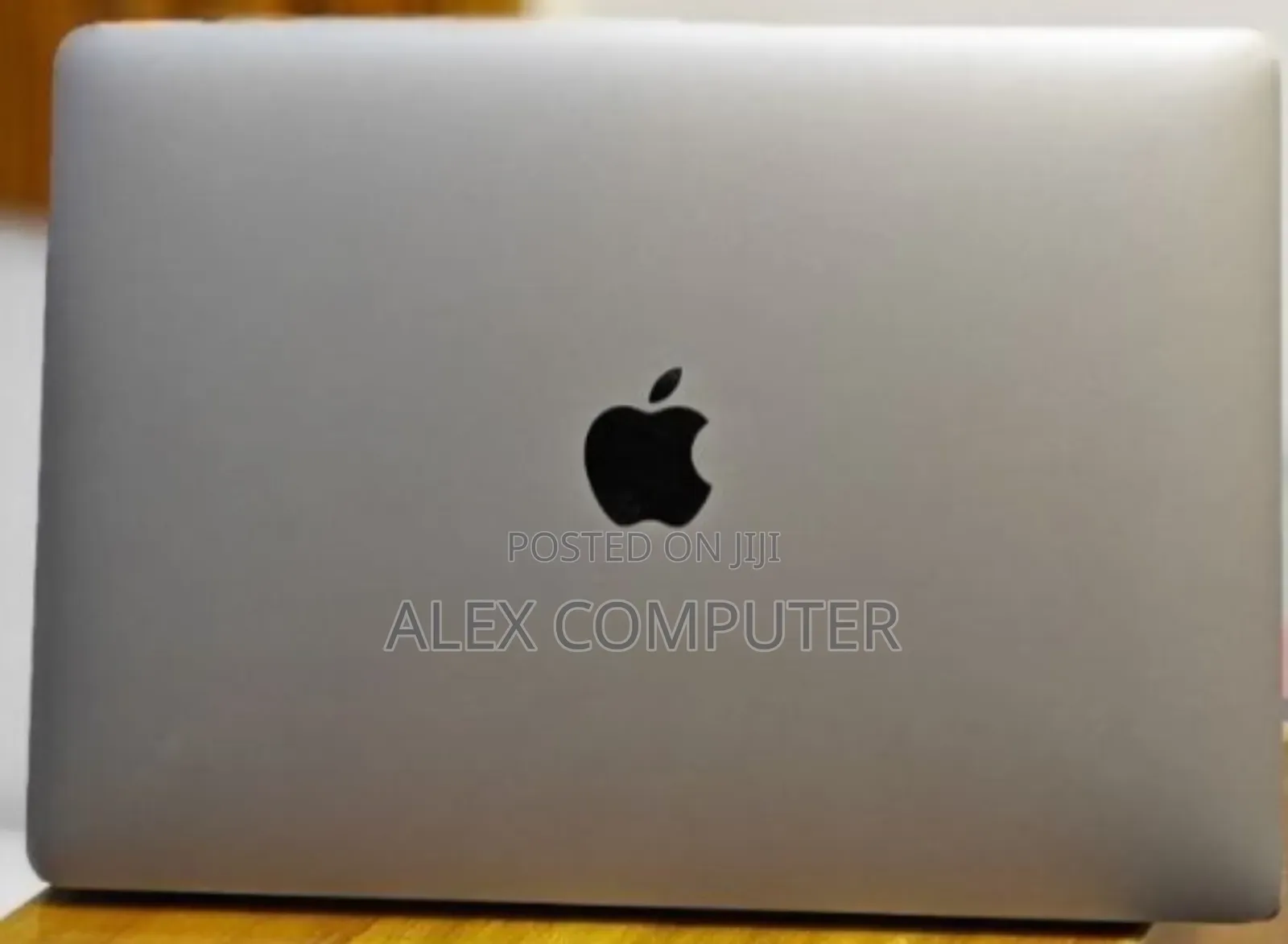 New Laptop Apple MacBook Pro 2019 16GB Intel Core I5 SSD 256GB