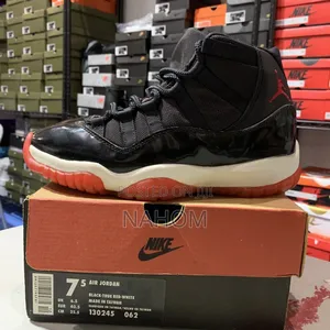 Jordan 11 Retro Blackish