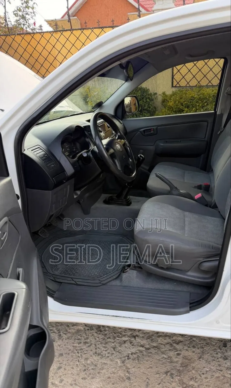 Toyota Hilux 2015 White